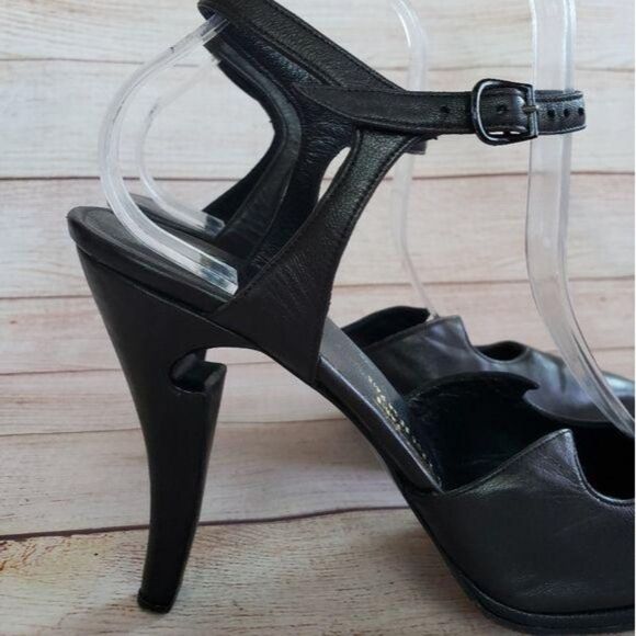 EXTREMELY RARE 1980's Maison Massaro x Chanel Heel - Picture 4 of 15